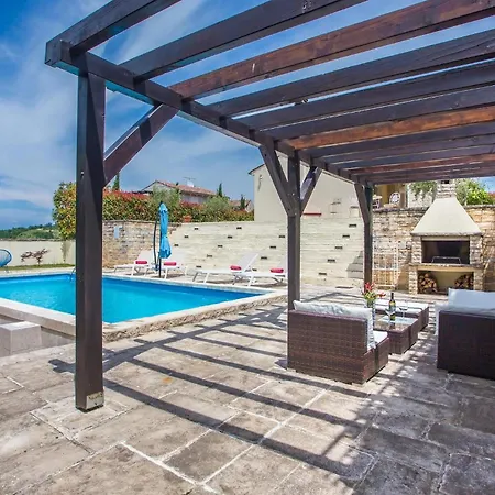 Samanta Holiday home Momjan