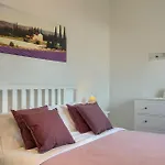 Samanta Feriehus Momjan