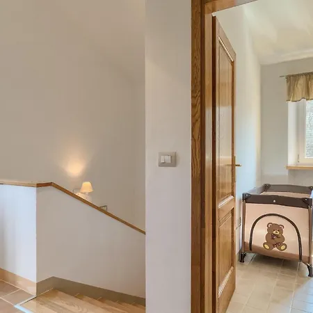 Samanta Дом отдыха Momjan